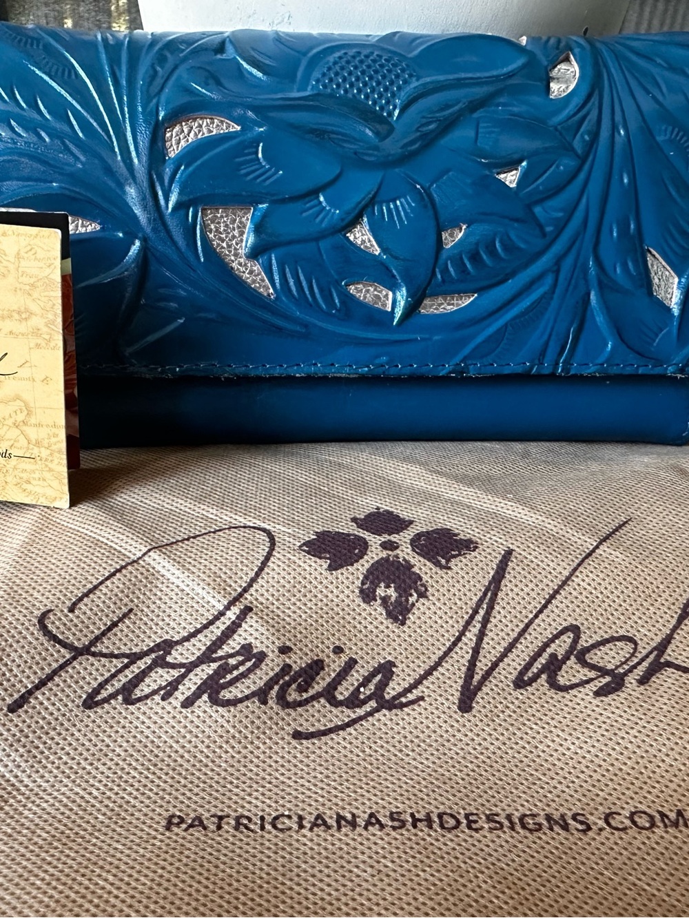 NEW WITH TAGS **Rare and hard to find*  Patricia Nash  Leather Tooled Wallet